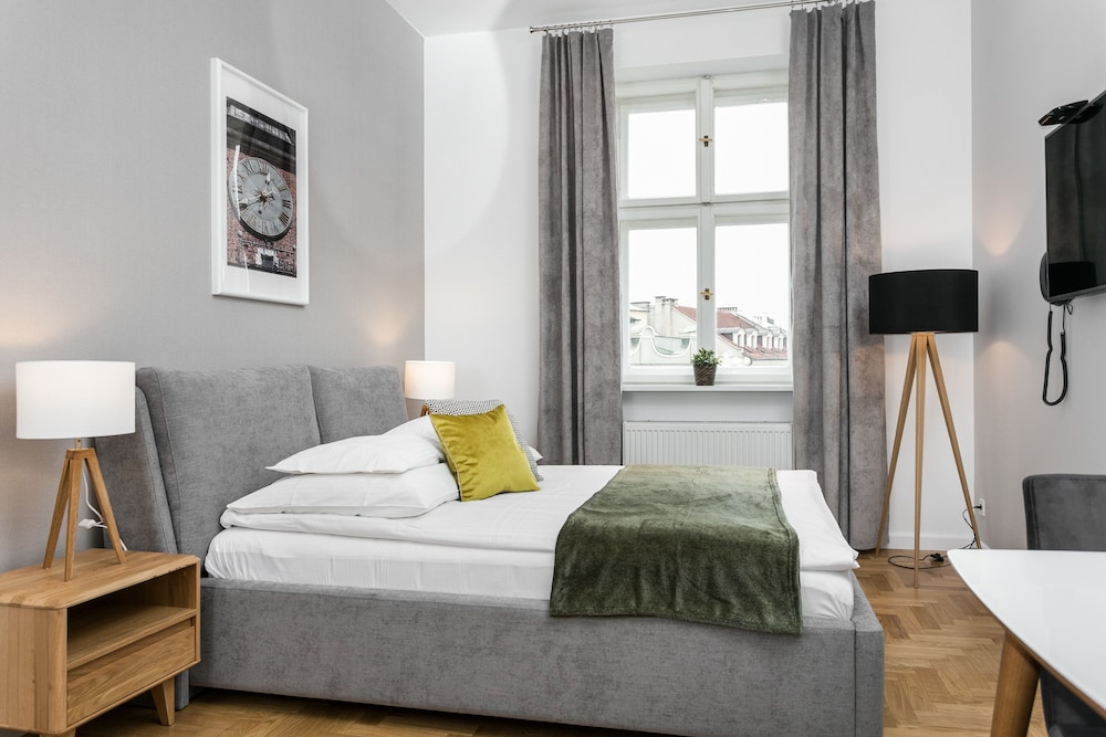 Superior Double Room (Main Square) photo 2