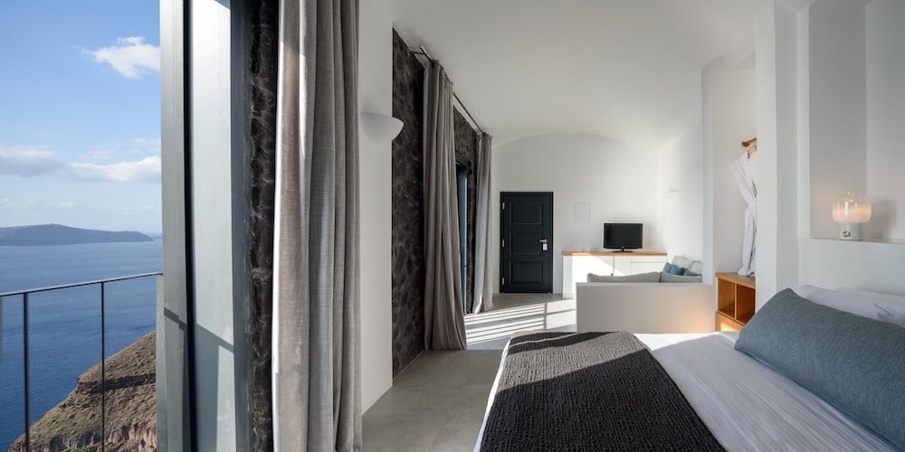 Executive Suite - Photo 4