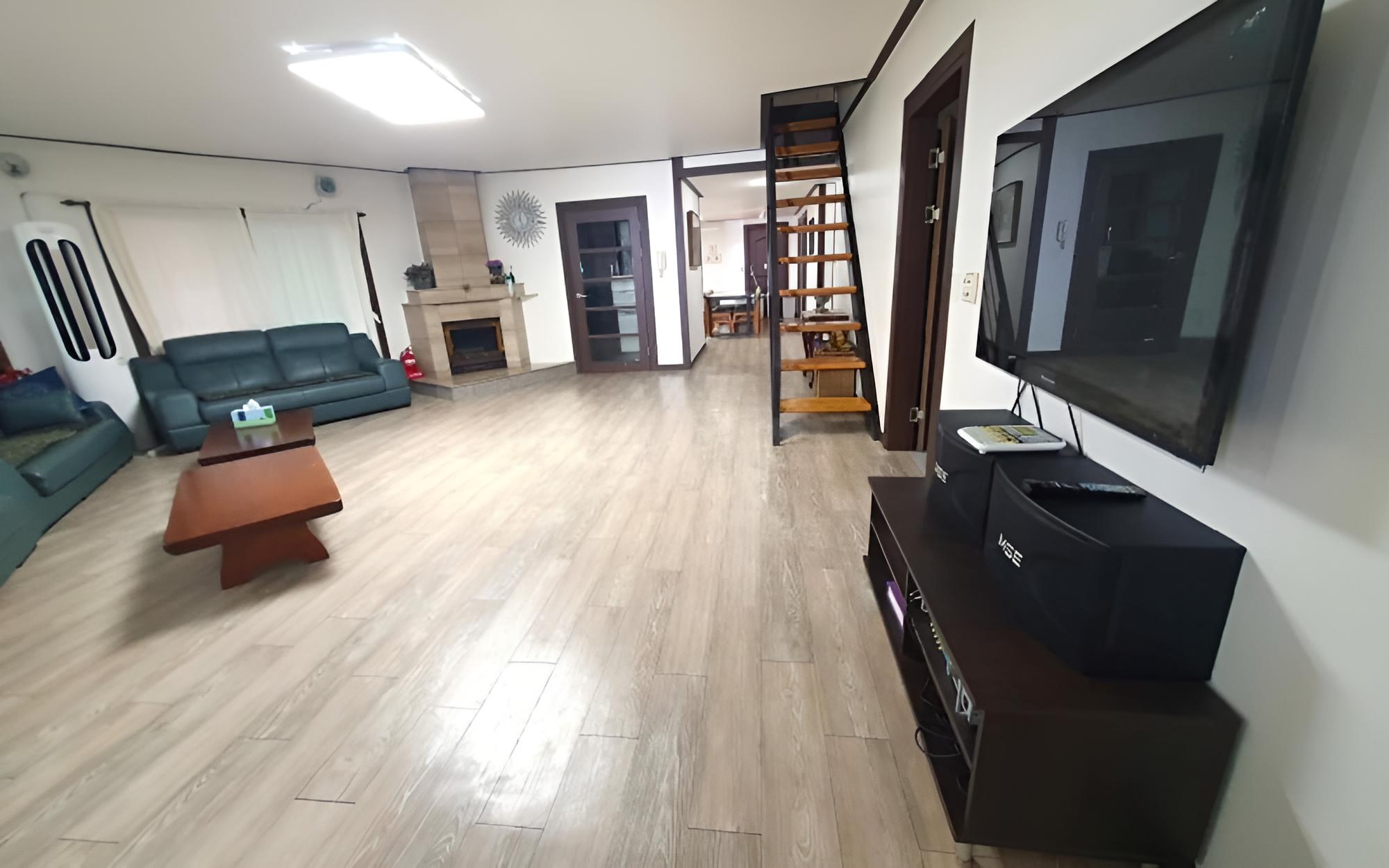 Room (Main building 1F (Unshared House)) - Photo 9