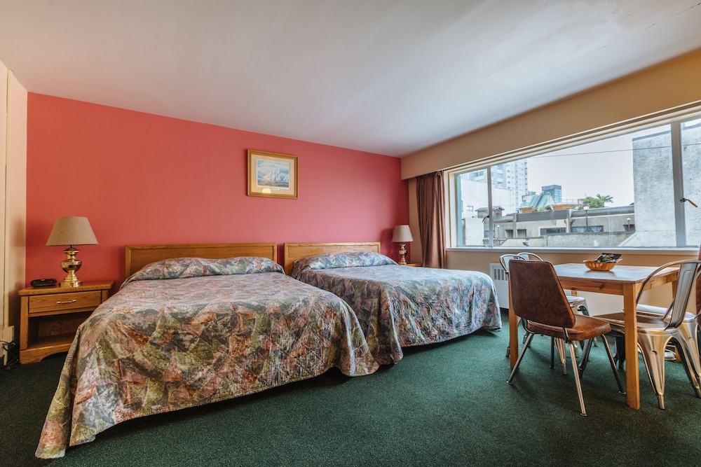 English Bay Hotel — photo 106