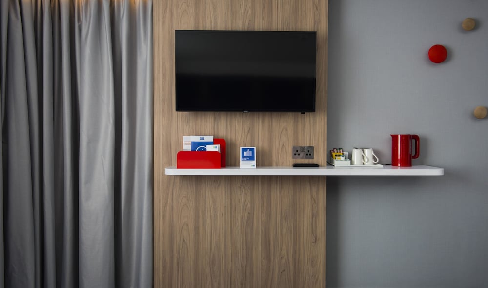 Standard Room (with Free Hot Breakfast) - Photo 2