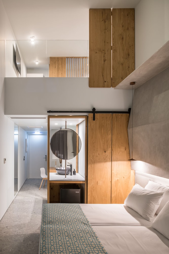 Duplex, Balcony