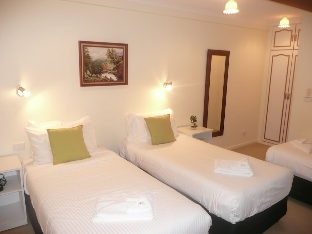 Comfort Triple Room photo 3