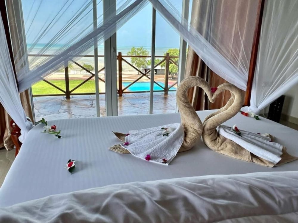 Deluxe Double Room, 1 King Bed, Sea View - Photo 2