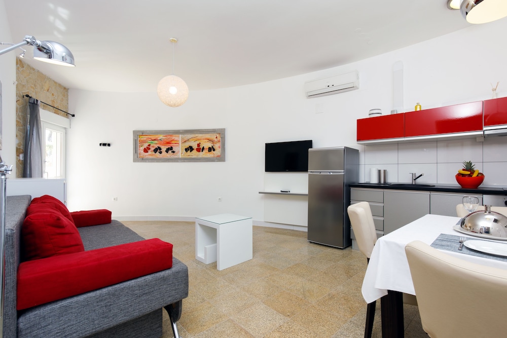 Dolfijn. Appartement met Terras, Direct aan het Strand photo 2