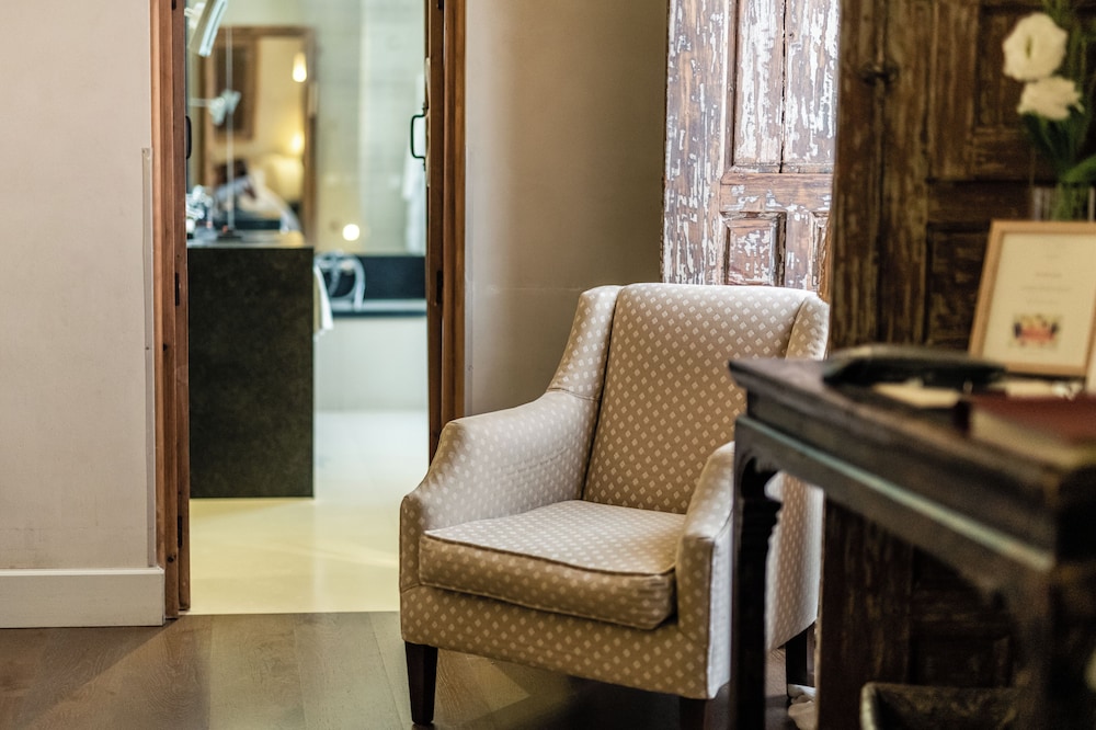 Junior Suite - Photo 16