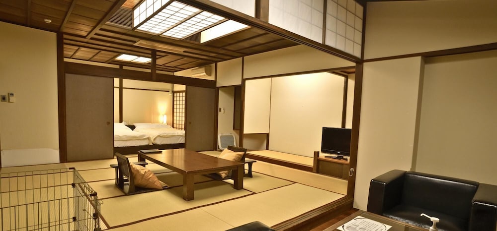 Executive Quadruple Room, Garden View