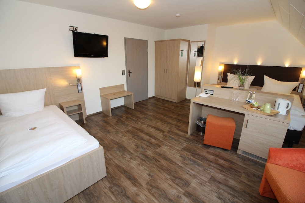 Triple Room - Photo 1