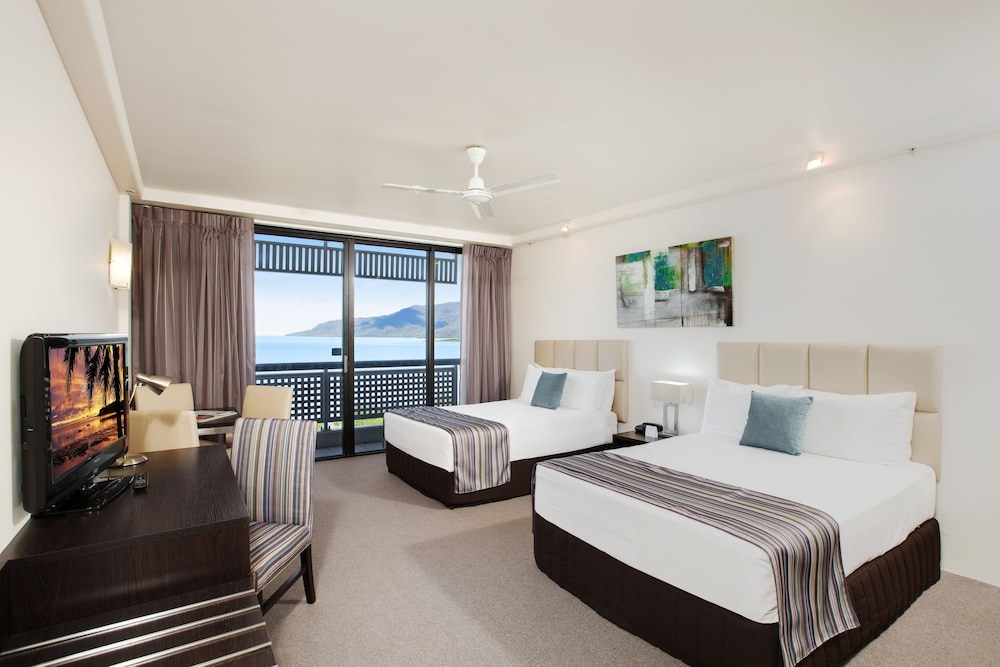 Ocean View Room 2 Double Beds - Photo 8