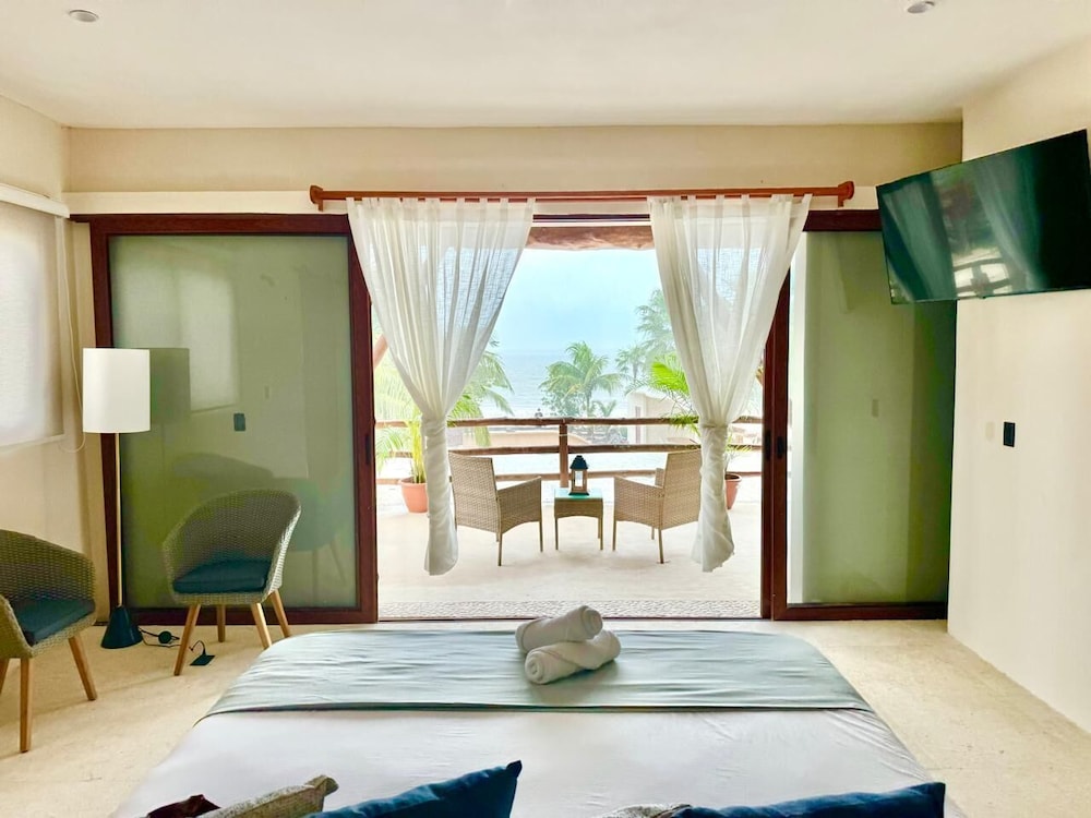 Deluxe Suite, Balcony, Sea View photo 3
