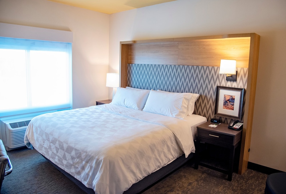 Suite, 1 Bedroom - Photo 3