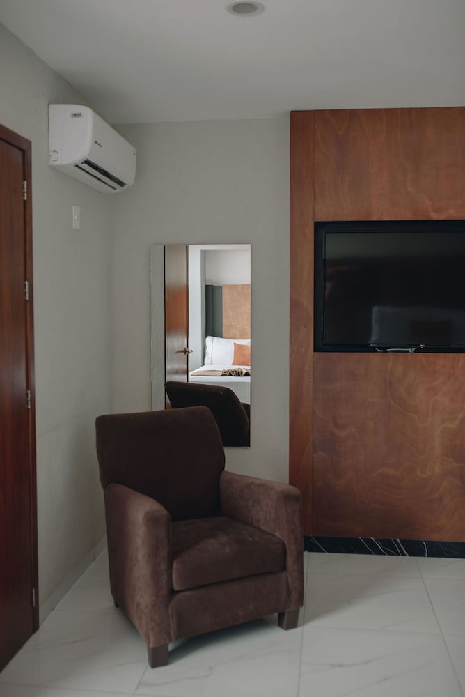 Executive Room, 2 Double Beds - Photo 3