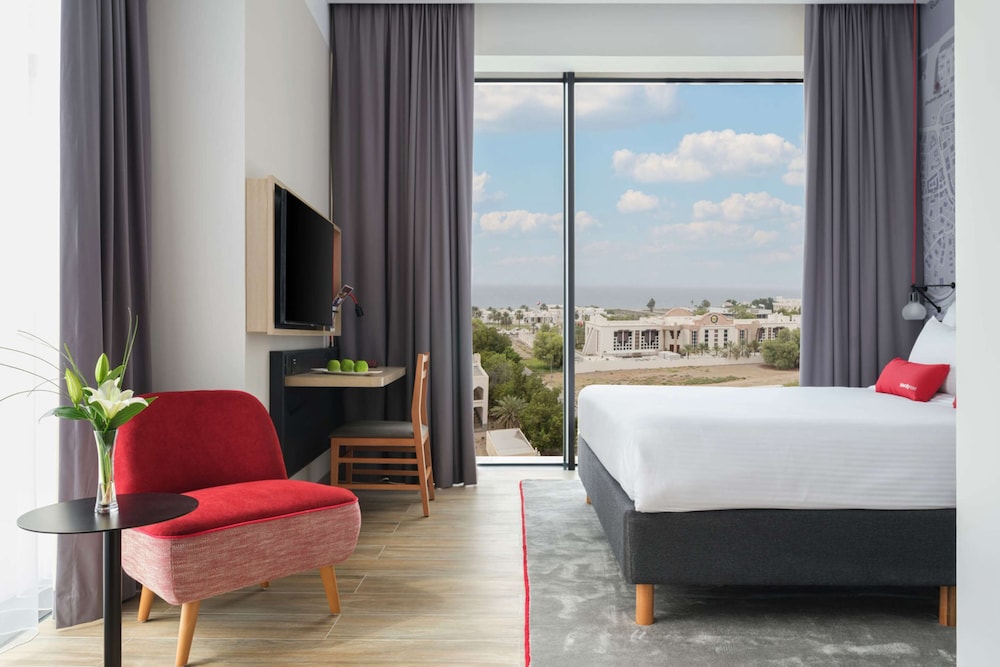 Suite, 1 King Bed