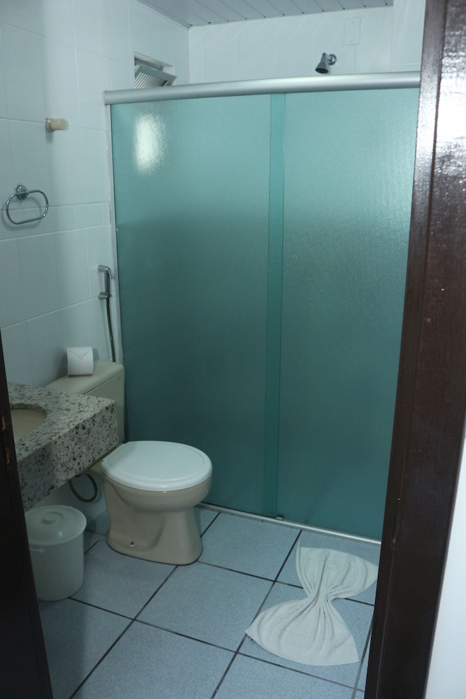 Standard Triple Room, Non Smoking - Photo 5