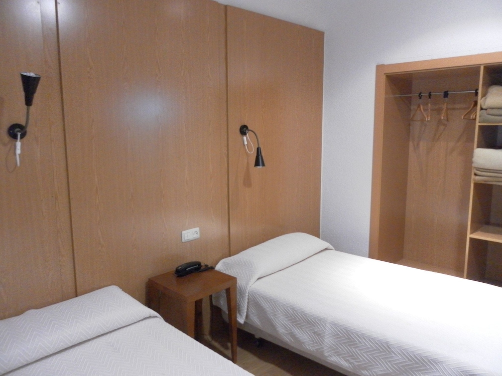 Standard Room - Photo 1