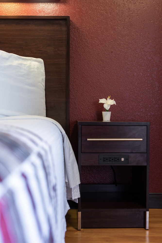 Standard Suite, 2 Double Beds, Non Smoking, 2 Bathrooms photo 1