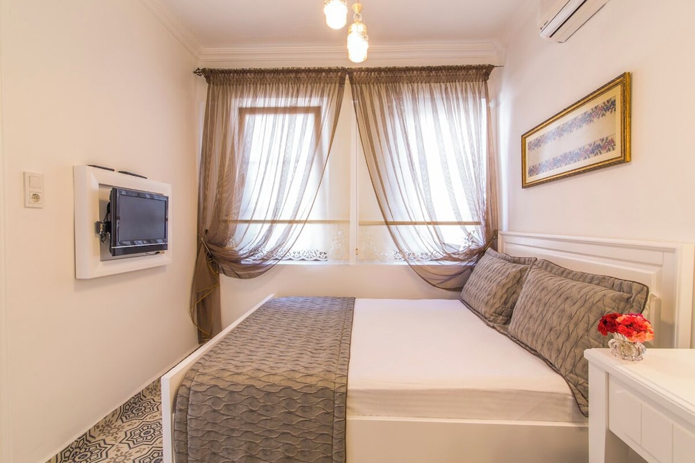 Standard Room photo 2