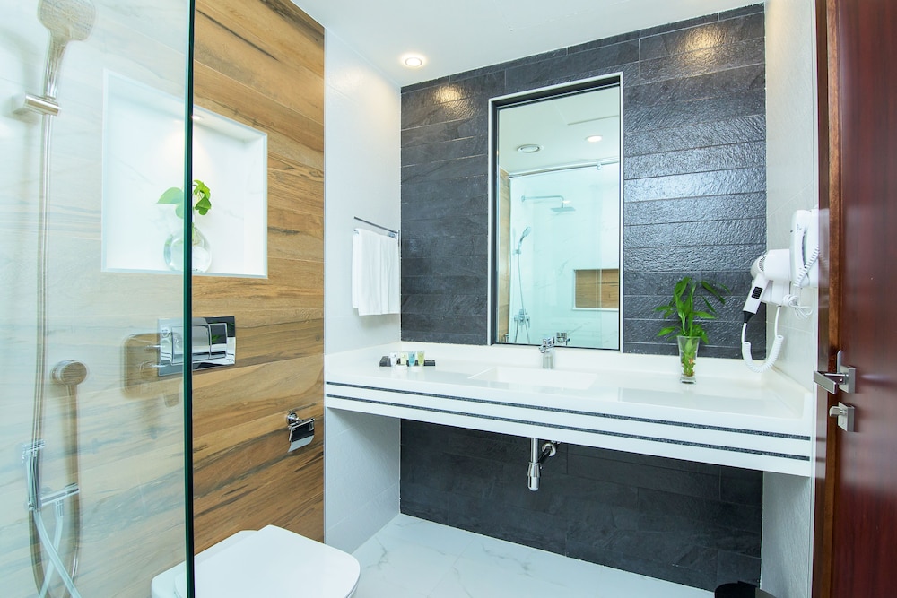 Executive Studio Suite - Photo 6