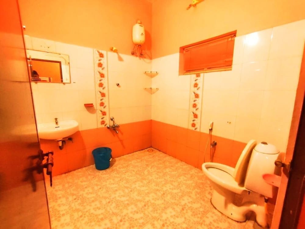 Deluxe Triple Room, 1 Bedroom, Beach View photo 3