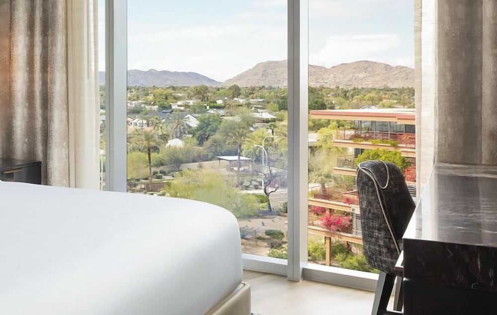 Room, 1 King Bed, City View - Photo 14