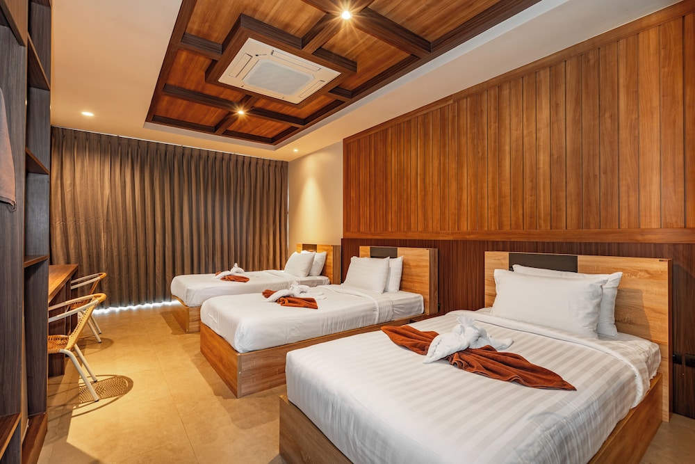 Deluxe triple room with private pool - Photo 2