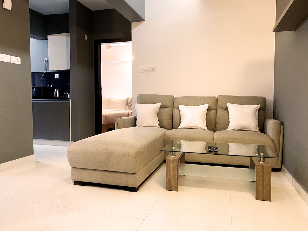 Premium Apartment - Photo 5