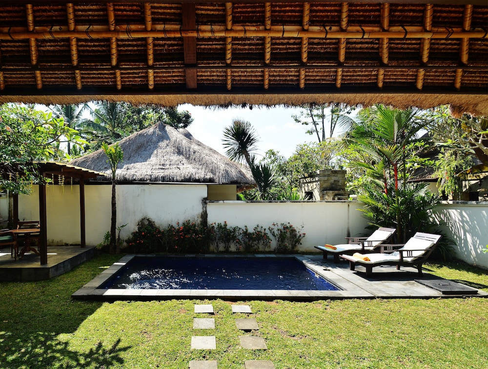 One-Bedroom Pool Villa - Photo 2