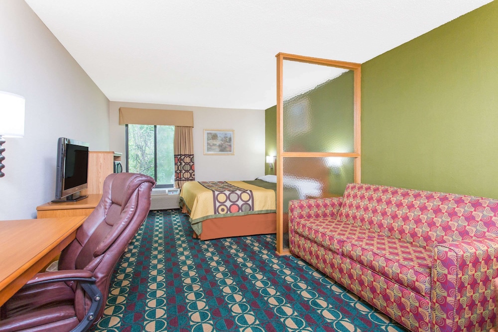 Standard Room, 1 King Bed photo 2