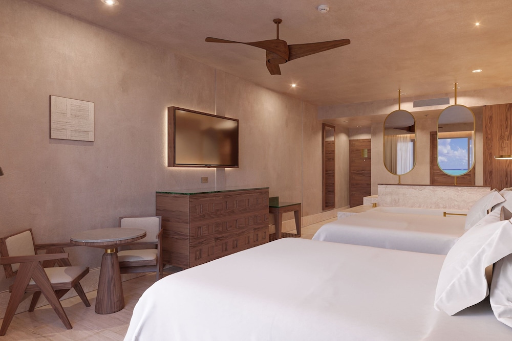 Deluxe Room, 2 Double Beds, Balcony, Ocean View (Guest Room)