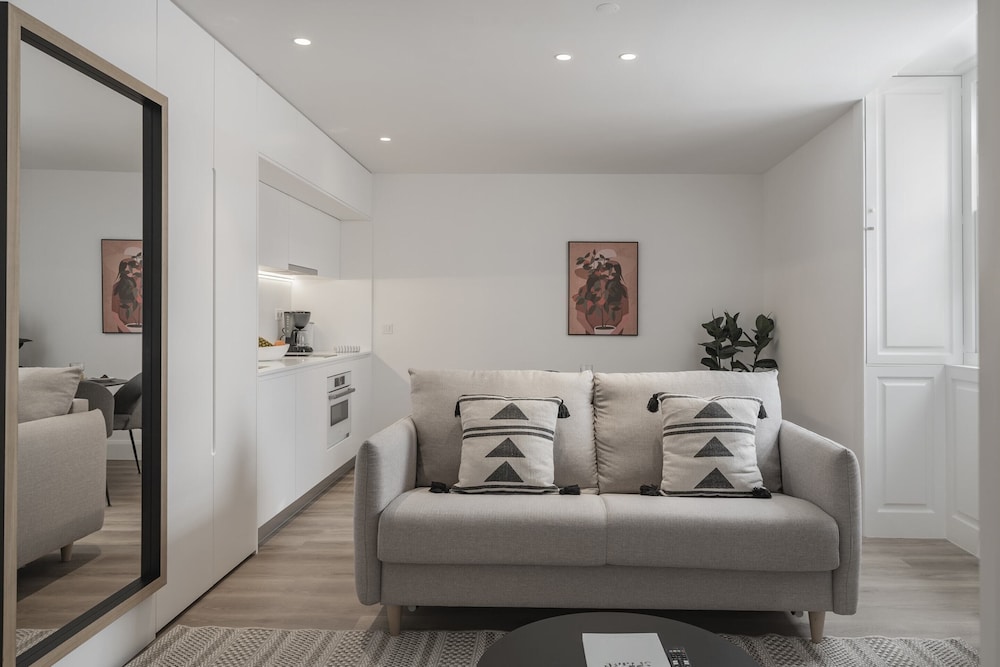 Economy Apartment, 1 Queen Bed with Sofa bed
