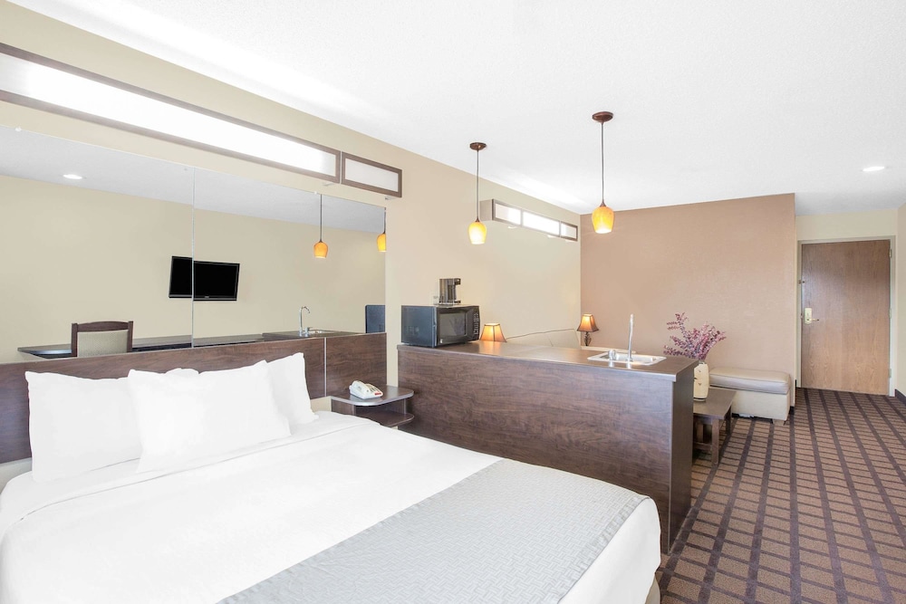 Suite, Accessible photo 3