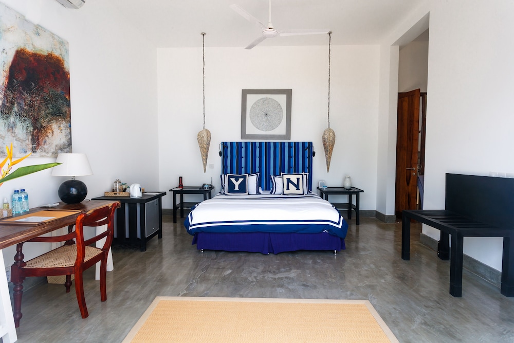 Ocean Deluxe Double Room photo 3