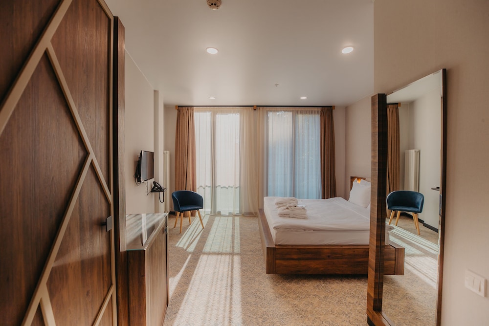 Superior Double Room - Photo 1