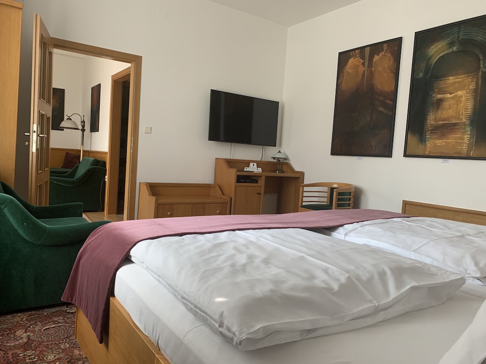 Exclusive Suite (Suite 005) photo 2
