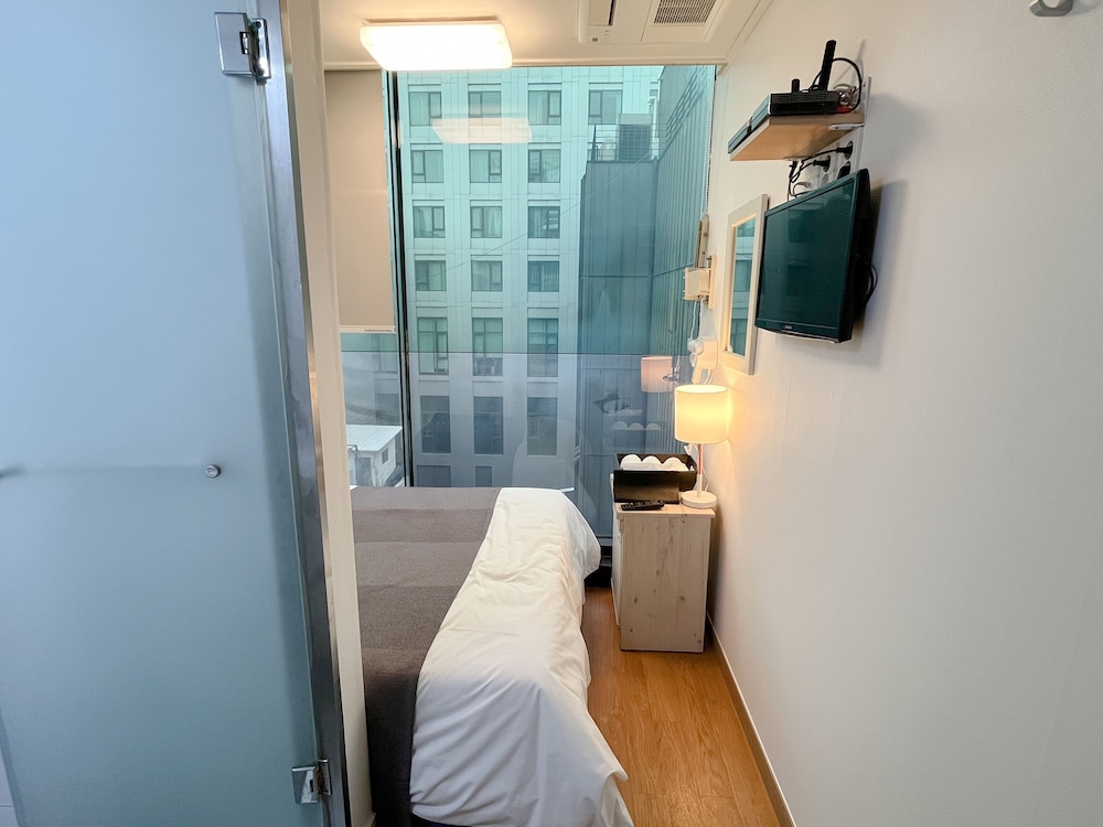Economy Double Room - Photo 2