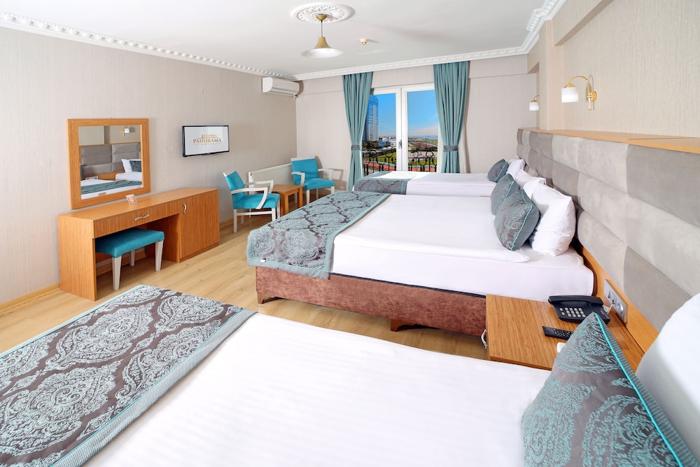Deluxe Triple Room photo 2
