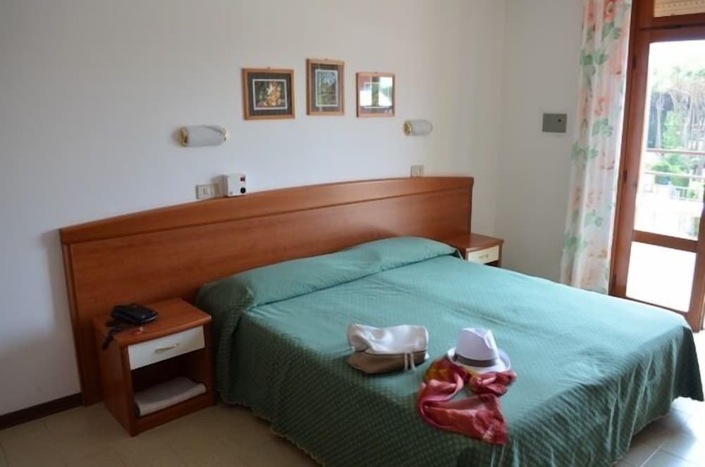 Apartment, 1 Bedroom, Annex Building photo 1
