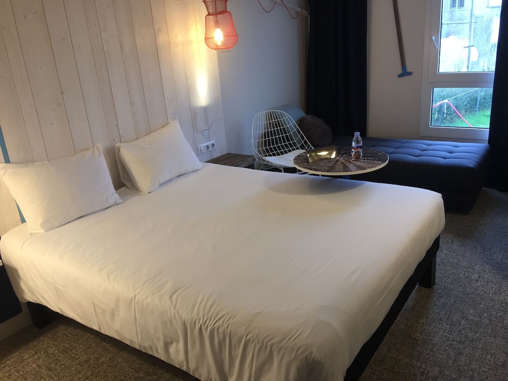 Room, Multiple Beds, Ocean View - Photo 12