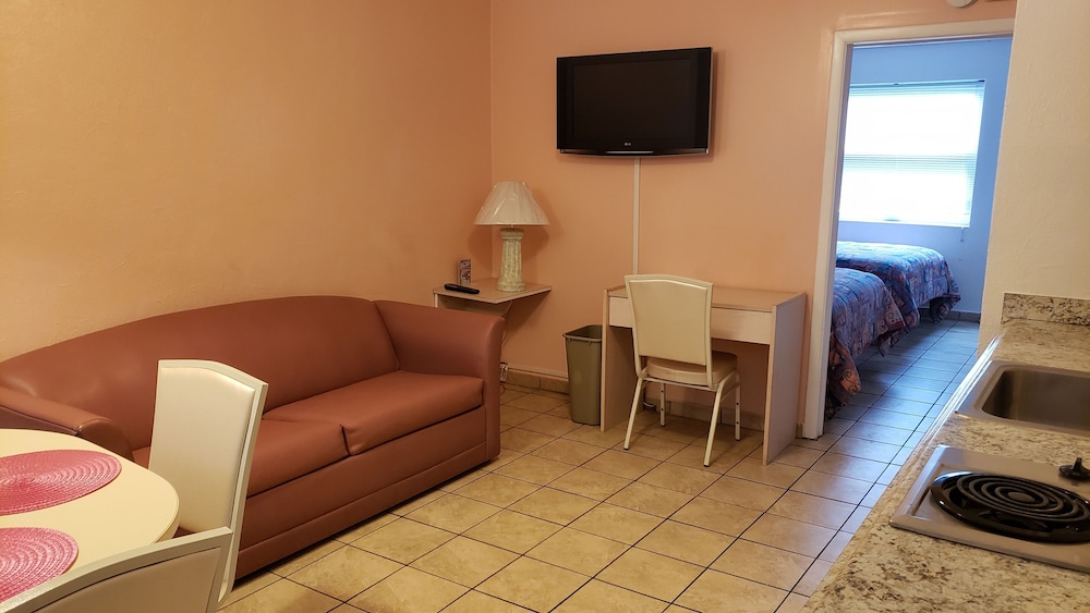 Elite Double Room, 2 Bedrooms, Kitchenette photo 1