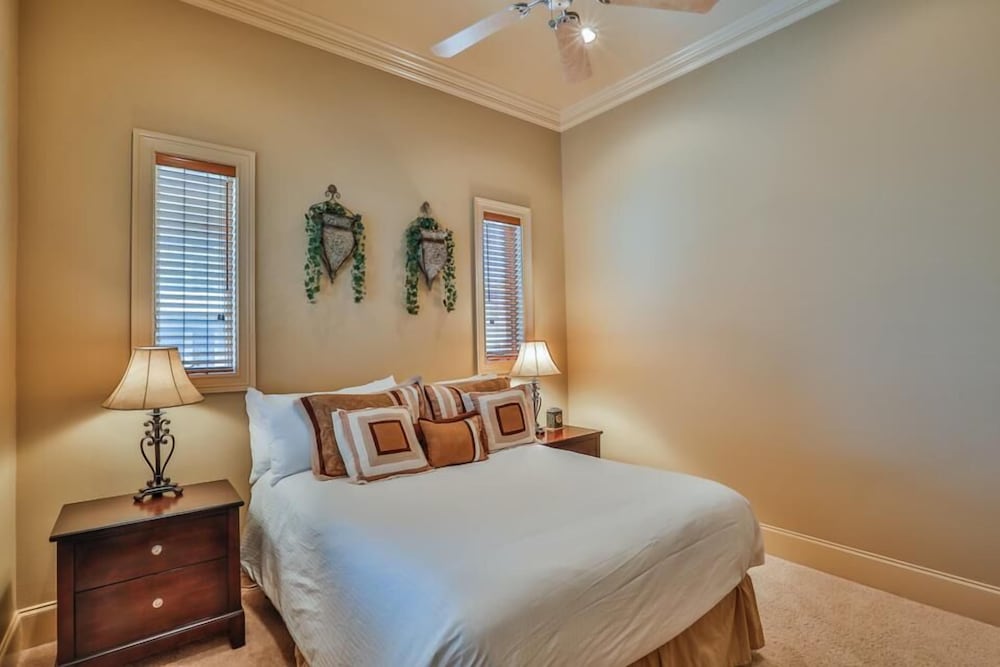 House, 5 Bedrooms, Ocean View, Sea Facing