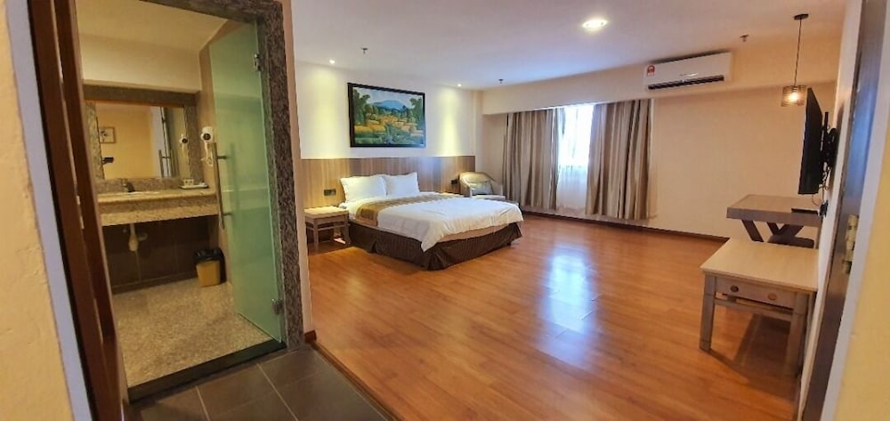 Executive Room, 1 King Bed photo 3