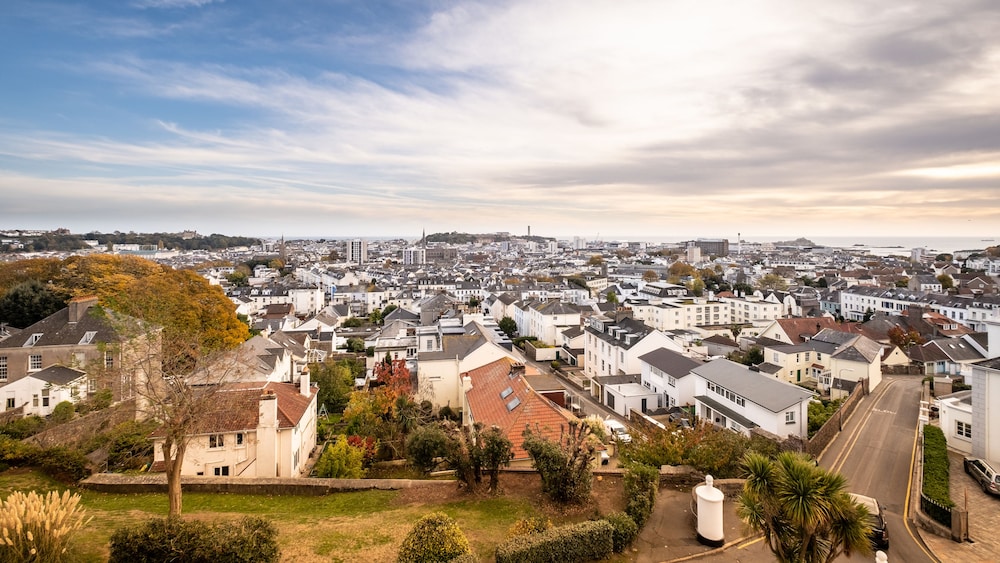 Superior Double Room, City View photo 2