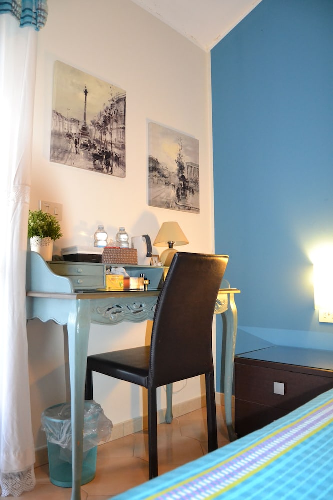 Double or Twin Room photo 3