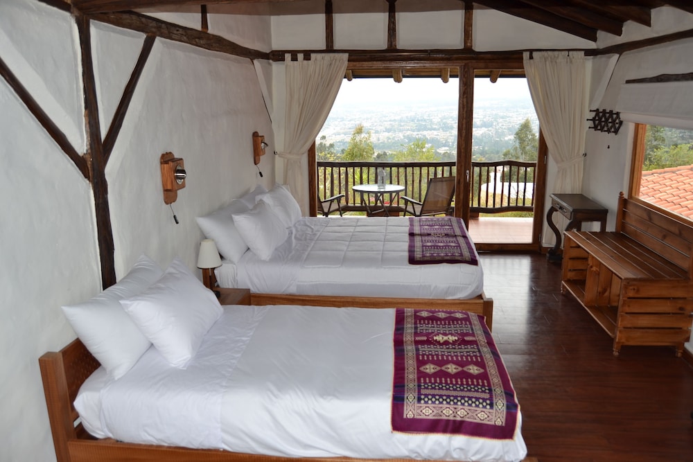 Panoramic Quadruple Room, Balcony, Mountain View (4) photo 1