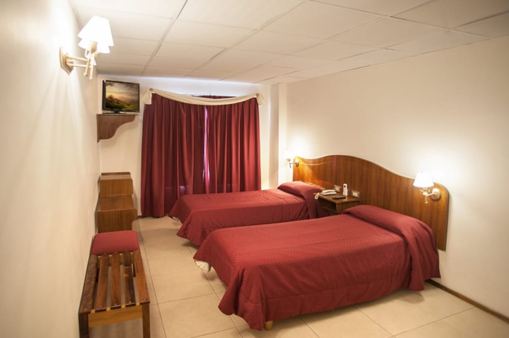 Standard Triple Room, 3 Twin Beds photo 3