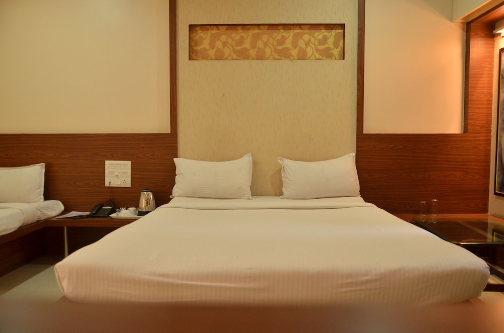 Triple Room, 2 Bedrooms photo 2