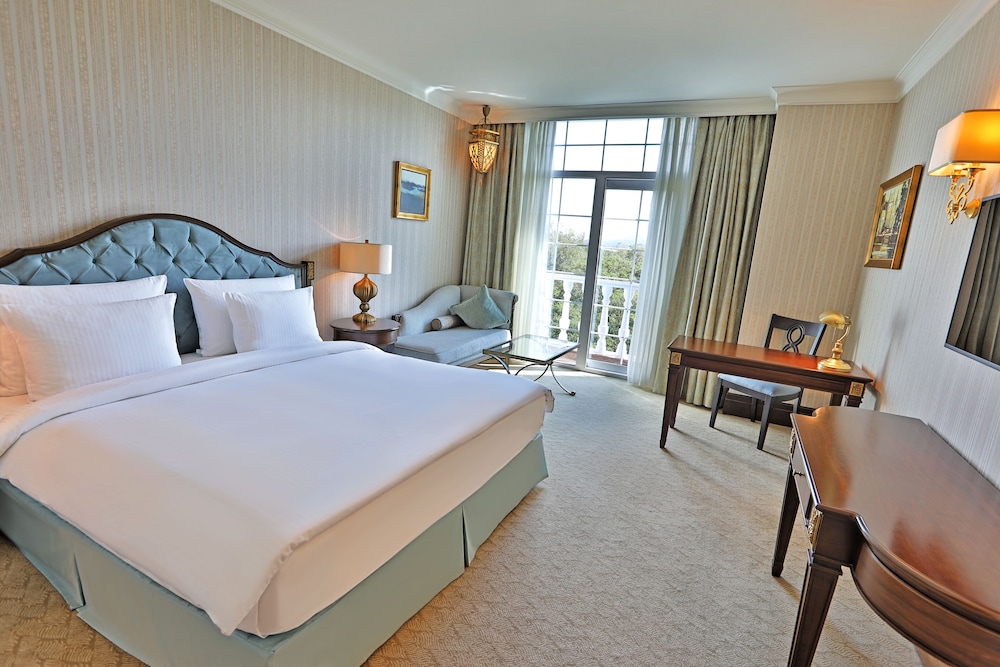 Superior with Two Twin Beds - Photo 2