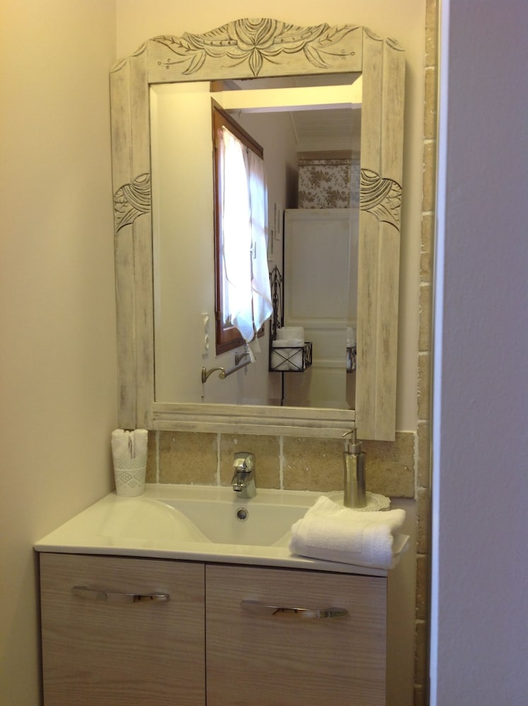 Double Room (Blanche) photo 2