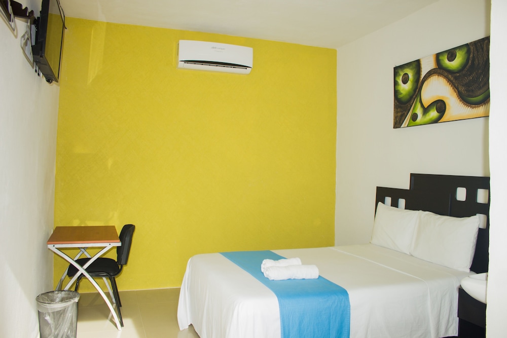 Standard Room, 1 Double Bed, Ensuite photo 1