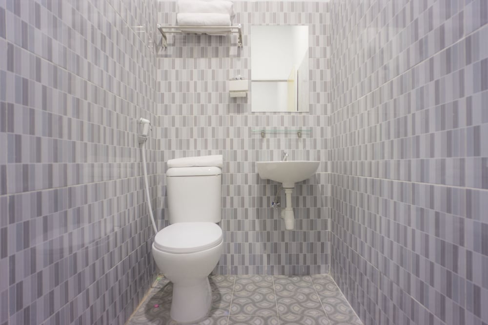 Standard Twin Room - Photo 2